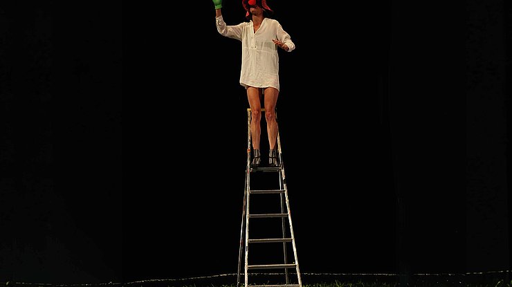 © Manon Avram