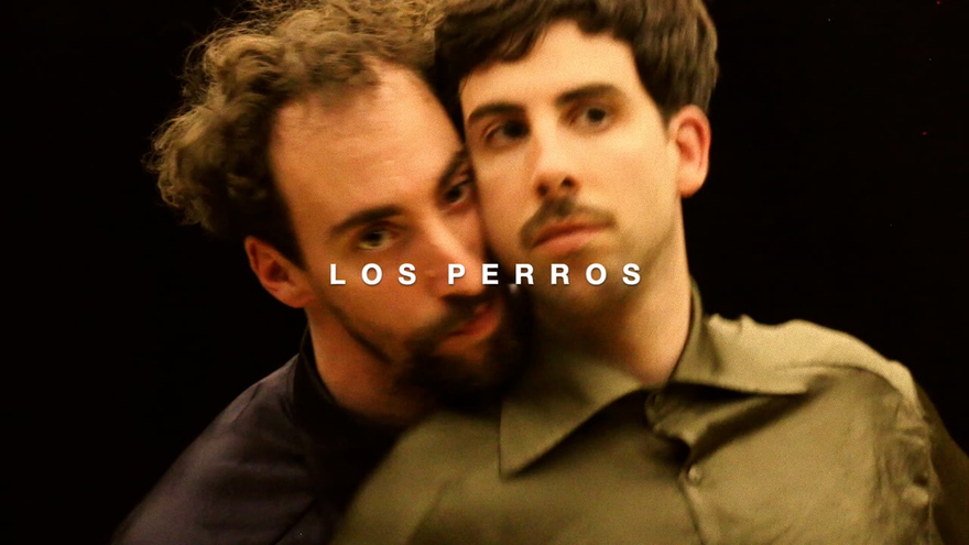 LOS PERROS