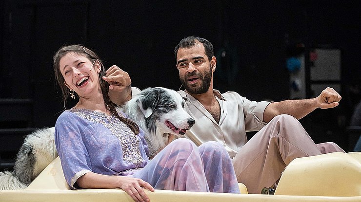 AHOUVI (Yuval Rozman) le 27 février 2023 au Phénix Valenciennes
Ecriture et mise en scène: Yuval Rozman, 
avec : Stéphanie Aflalo, Roxanne Roux, Gaël Sall, Yova en alternance avec Epops (le chien).
Photographie : FREDERIC IOVINO