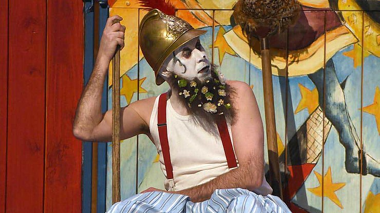 © Tristan Jeanne-Valès